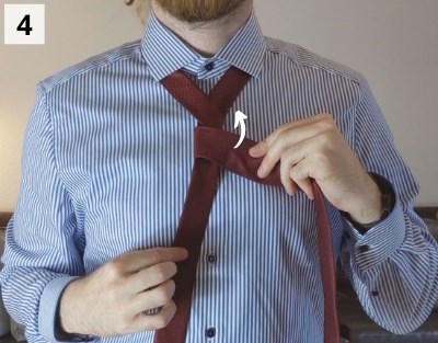 Four in Hand Krawattenknoten binden - Schritt 4