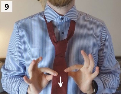 Prince-Albert-Krawattenknoten binden - Schritt 9